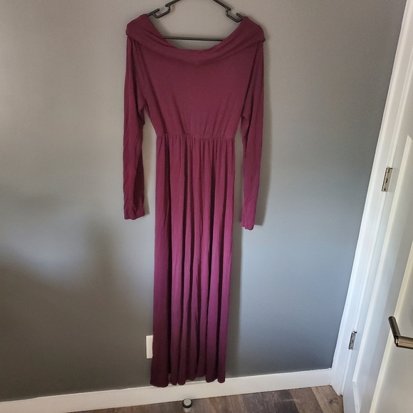 Long length maternity dress - Picture 2 of 3